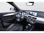 BMW X1 sDrive20i Orange Edition | Panoramadak | Head-up | Camera | DAB |