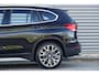 BMW X1 sDrive20i Orange Edition | Panoramadak | Head-up | Camera | DAB |