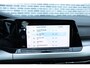 Volkswagen Golf 1.0 eTSI DSG Life | Navigatie Discover Media | Apple Carplay | Android Auto | LED Koplampen | Cruise Control Adaptief | Climate Control | Lichtmetalen Velgen
