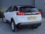 Peugeot 3008 1.2 PureTech Active ✓D-riem vv in 2023✓360° Camera✓Carplay✓Navi✓131pk✓Clima✓Cruise✓Trekhaak✓Dealer Onderhouden✓Bj 11-2019✓Lm velgen✓6 Bak✓Pdc✓N.A.P✓Apk tot 06-2027