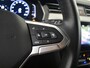 Volkswagen Passat Variant 1.5 TSI R-Line Business +150PK DSG/AUTO | Trekhaak afneembaar | Camera | Navigatie | App connect | verwarmde stoelen met massage | DAB | LED | 19"LMV