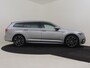Volkswagen Passat Variant 1.5 TSI R-Line Business +150PK DSG/AUTO | Trekhaak afneembaar | Camera | Navigatie | App connect | verwarmde stoelen met massage | DAB | LED | 19"LMV