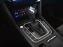 Volkswagen Passat Variant 1.5 TSI R-Line Business +150PK DSG/AUTO | Trekhaak afneembaar | Camera | Navigatie | App connect | verwarmde stoelen met massage | DAB | LED | 19"LMV