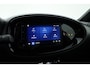 Toyota Aygo X 1.0 VVT-i MT Envy | Rijklaar! | Adapt. Cruise | Two-Tone | Camera | Stoelverw. | Navi | Keyless | Apple CarPlay | All Season