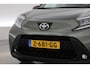 Toyota Aygo X 1.0 VVT-i MT Envy | Rijklaar! | Adapt. Cruise | Two-Tone | Camera | Stoelverw. | Navi | Keyless | Apple CarPlay | All Season