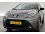 Toyota Aygo X 1.0 VVT-i MT Envy | Rijklaar! | Adapt. Cruise | Two-Tone | Camera | Stoelverw. | Navi | Keyless | Apple CarPlay | All Season