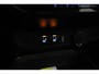 Toyota Aygo X 1.0 VVT-i MT Envy | Rijklaar! | Adapt. Cruise | Two-Tone | Camera | Stoelverw. | Navi | Keyless | Apple CarPlay | All Season