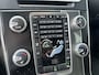 Volvo V60 1.5 T3 R-Design Navigatie / Parkeerverwarming / Stoelverwarming / verwarmbaar voorruit / High Performance Audio