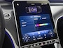Mercedes-Benz C-klasse 300 e Business Solution Luxury | Winterpakket | Trekhaak | Panoramaschuifdak | Warmtewerend, donkergetint glas | GUARD 360° Plus | Sierdelen diamantpatroon zilvergrijs | 18 inch vijf-dubbelspaaks lichtmetalen velgen |