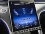 Mercedes-Benz C-klasse 300 e Business Solution Luxury | Winterpakket | Trekhaak | Panoramaschuifdak | Warmtewerend, donkergetint glas | GUARD 360° Plus | Sierdelen diamantpatroon zilvergrijs | 18 inch vijf-dubbelspaaks lichtmetalen velgen |
