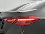 Mercedes-Benz C-klasse 300 e Business Solution Luxury | Winterpakket | Trekhaak | Panoramaschuifdak | Warmtewerend, donkergetint glas | GUARD 360° Plus | Sierdelen diamantpatroon zilvergrijs | 18 inch vijf-dubbelspaaks lichtmetalen velgen |