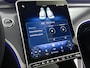 Mercedes-Benz C-klasse 300 e Business Solution Luxury | Winterpakket | Trekhaak | Panoramaschuifdak | Warmtewerend, donkergetint glas | GUARD 360° Plus | Sierdelen diamantpatroon zilvergrijs | 18 inch vijf-dubbelspaaks lichtmetalen velgen |
