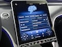 Mercedes-Benz C-klasse 300 e Business Solution Luxury | Winterpakket | Trekhaak | Panoramaschuifdak | Warmtewerend, donkergetint glas | GUARD 360° Plus | Sierdelen diamantpatroon zilvergrijs | 18 inch vijf-dubbelspaaks lichtmetalen velgen |