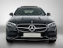 Mercedes-Benz C-klasse 300 e Business Solution Luxury | Winterpakket | Trekhaak | Panoramaschuifdak | Warmtewerend, donkergetint glas | GUARD 360° Plus | Sierdelen diamantpatroon zilvergrijs | 18 inch vijf-dubbelspaaks lichtmetalen velgen |