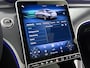 Mercedes-Benz C-klasse 300 e Business Solution Luxury | Winterpakket | Trekhaak | Panoramaschuifdak | Warmtewerend, donkergetint glas | GUARD 360° Plus | Sierdelen diamantpatroon zilvergrijs | 18 inch vijf-dubbelspaaks lichtmetalen velgen |
