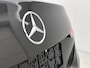 Mercedes-Benz C-klasse 300 e Business Solution Luxury | Winterpakket | Trekhaak | Panoramaschuifdak | Warmtewerend, donkergetint glas | GUARD 360° Plus | Sierdelen diamantpatroon zilvergrijs | 18 inch vijf-dubbelspaaks lichtmetalen velgen |
