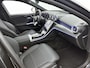 Mercedes-Benz C-klasse 300 e Business Solution Luxury | Winterpakket | Trekhaak | Panoramaschuifdak | Warmtewerend, donkergetint glas | GUARD 360° Plus | Sierdelen diamantpatroon zilvergrijs | 18 inch vijf-dubbelspaaks lichtmetalen velgen |