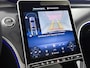 Mercedes-Benz C-klasse 300 e Business Solution Luxury | Winterpakket | Trekhaak | Panoramaschuifdak | Warmtewerend, donkergetint glas | GUARD 360° Plus | Sierdelen diamantpatroon zilvergrijs | 18 inch vijf-dubbelspaaks lichtmetalen velgen |