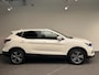 Nissan Qashqai 1.6 N-Connecta | Navigatie | Camera | Trekhaak | Panoramadak |