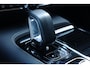 Volvo V60 T6 Recharge AWD Essential Edition Bright | Long Range | 19 inch lichtmetalen velgen | Stoel- & Stuurwielverwarming | Park Assist voor & achter met camera | Adaptieve Cruise Control | Pilot Assist, BLIS Dodehoekdetectie | Extra getint glas achter | Platinum Grey metallic