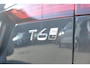 Volvo V60 T6 Recharge AWD Essential Edition Bright | Long Range | 19 inch lichtmetalen velgen | Stoel- & Stuurwielverwarming | Park Assist voor & achter met camera | Adaptieve Cruise Control | Pilot Assist, BLIS Dodehoekdetectie | Extra getint glas achter | Platinum Grey metallic