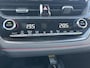 Toyota Corolla 1.8 Hybrid Executive | Navigatie | Carplay | Parkeersensoren | Dode hoek waarschuwing | 18 inch LM-velgen |