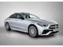 Mercedes-Benz C-klasse 300 e 140 Years Edition | Comfortpakket Plus | Nightpakket | Winterpakket | Parkeerpakket met 360°-camera | Panoramaschuifdak | 360° camera | DISTRONIC | GUARD 360° Plus | 19" multispaaks lichtmetalen AMG-velgen |