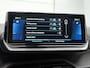 Peugeot e-2008 EV 136pk GT 50 kWh Automaat | Accu 95% | Schuif-/kanteldak | Navigatie | Climate Control | Adaptieve Cruise Control | Camera | 18"LMV | LED | Keyless Entry/Start | Apple Carplay/Android Auto |