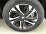 Peugeot e-2008 EV 136pk GT 50 kWh Automaat | Accu 95% | Schuif-/kanteldak | Navigatie | Climate Control | Adaptieve Cruise Control | Camera | 18"LMV | LED | Keyless Entry/Start | Apple Carplay/Android Auto |