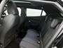 Peugeot e-2008 EV 136pk GT 50 kWh Automaat | Accu 95% | Schuif-/kanteldak | Navigatie | Climate Control | Adaptieve Cruise Control | Camera | 18"LMV | LED | Keyless Entry/Start | Apple Carplay/Android Auto |
