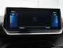 Peugeot e-2008 EV 136pk GT 50 kWh Automaat | Accu 95% | Schuif-/kanteldak | Navigatie | Climate Control | Adaptieve Cruise Control | Camera | 18"LMV | LED | Keyless Entry/Start | Apple Carplay/Android Auto |