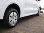 Volkswagen e-Transporter Kombi L2H1 64 kWh / 136PK | 9 persoons | Airco | Navigatie via Apple Carplay / Android auto | Privacy glass | Cruise control |