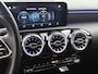 Mercedes-Benz A-klasse 250 e Business Solution AMG Limited | AMG-Line exterieur | Achteruitrijcamera | Sfeerverlichting | Stoelverwarming |Trekhaak | NIghtpakket | 24 Maanden Mercedes-Benz Certified Garantie
