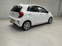 Kia Picanto 1.0 T-GDI GT-Line / NL auto / Dealer onderhouden/ 100pk / Stoel stuurverwarming / Climate control / Navigatie / Achteruitrijcamera.