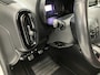 Kia Picanto 1.0 T-GDI GT-Line / NL auto / Dealer onderhouden/ 100pk / Stoel stuurverwarming / Climate control / Navigatie / Achteruitrijcamera.
