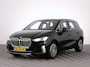 BMW 2-Serie Active Tourer 225 xDrive Luxury Line | LEDER | CAMERA | NAVI | ECC | PHEV | Sanremo Grün Metallic !