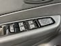 Renault Captur 120PK TCe Intens Automaat | Trekhaak | Navi | Climate Control | Cruise Control | Lichtmetalen Velgen | Bluetooth | Full LED | USB | All Season Banden | Keyless | Armsteun |
