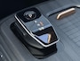 Nissan Ariya e-4ORCE Evolve 91 kWh 4WD / 306 PK / Leder / 1.500 kg Trekgewicht / Warmtepomp / 10 jaar Nissan More Garantie / Stoelverwarming voor en achter / Schuif-kantel dak / Stoelventilatie / Stuurverwarming / Rondomzicht camera / Elektrisch verstelbare stoelen met geheugen / Elektrische achterklep / Adaptieve cruise control / Apple Carplay/Android Auto /