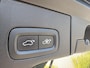 Volvo XC60 2.0 Recharge T6 AWD R-Design | Luchtvering | Bowers & Wilkins Audio | Head-Up | Trekhaak | 360 Camera | Keyless | Memory | Elektr. Stoelen | Adaptive Cruise Control | Dodehoek Detectie | Stoel + Stuurverwarming