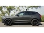 Volvo XC60 2.0 Recharge T6 AWD R-Design | Luchtvering | Bowers & Wilkins Audio | Head-Up | Trekhaak | 360 Camera | Keyless | Memory | Elektr. Stoelen | Adaptive Cruise Control | Dodehoek Detectie | Stoel + Stuurverwarming