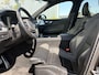 Volvo XC60 2.0 Recharge T6 AWD R-Design | Luchtvering | Bowers & Wilkins Audio | Head-Up | Trekhaak | 360 Camera | Keyless | Memory | Elektr. Stoelen | Adaptive Cruise Control | Dodehoek Detectie | Stoel + Stuurverwarming