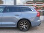 Volvo V60 2.0 B3 CORE / Trekhaak 1800kg / Camera / Stoel&amp;stuurverw. / BOVAG garantie