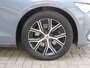 Volvo V60 2.0 B3 CORE / Trekhaak 1800kg / Camera / Stoel&amp;stuurverw. / BOVAG garantie