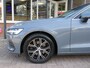 Volvo V60 2.0 B3 CORE / Trekhaak 1800kg / Camera / Stoel&amp;stuurverw. / BOVAG garantie