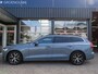 Volvo V60 2.0 B3 CORE / Trekhaak 1800kg / Camera / Stoel&amp;stuurverw. / BOVAG garantie