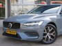 Volvo V60 2.0 B3 CORE / Trekhaak 1800kg / Camera / Stoel&amp;stuurverw. / BOVAG garantie