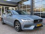 Volvo V60 2.0 B3 CORE / Trekhaak 1800kg / Camera / Stoel&amp;stuurverw. / BOVAG garantie