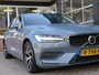 Volvo V60 2.0 B3 CORE / Trekhaak 1800kg / Camera / Stoel&amp;stuurverw. / BOVAG garantie