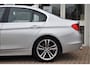 BMW 3-Serie 320i Edition High Executive | APK t/m 08-2027 | 4 Nieuwe banden! | Leder | Navi