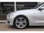 BMW 3-Serie 320i Edition High Executive | APK t/m 08-2027 | 4 Nieuwe banden! | Leder | Navi
